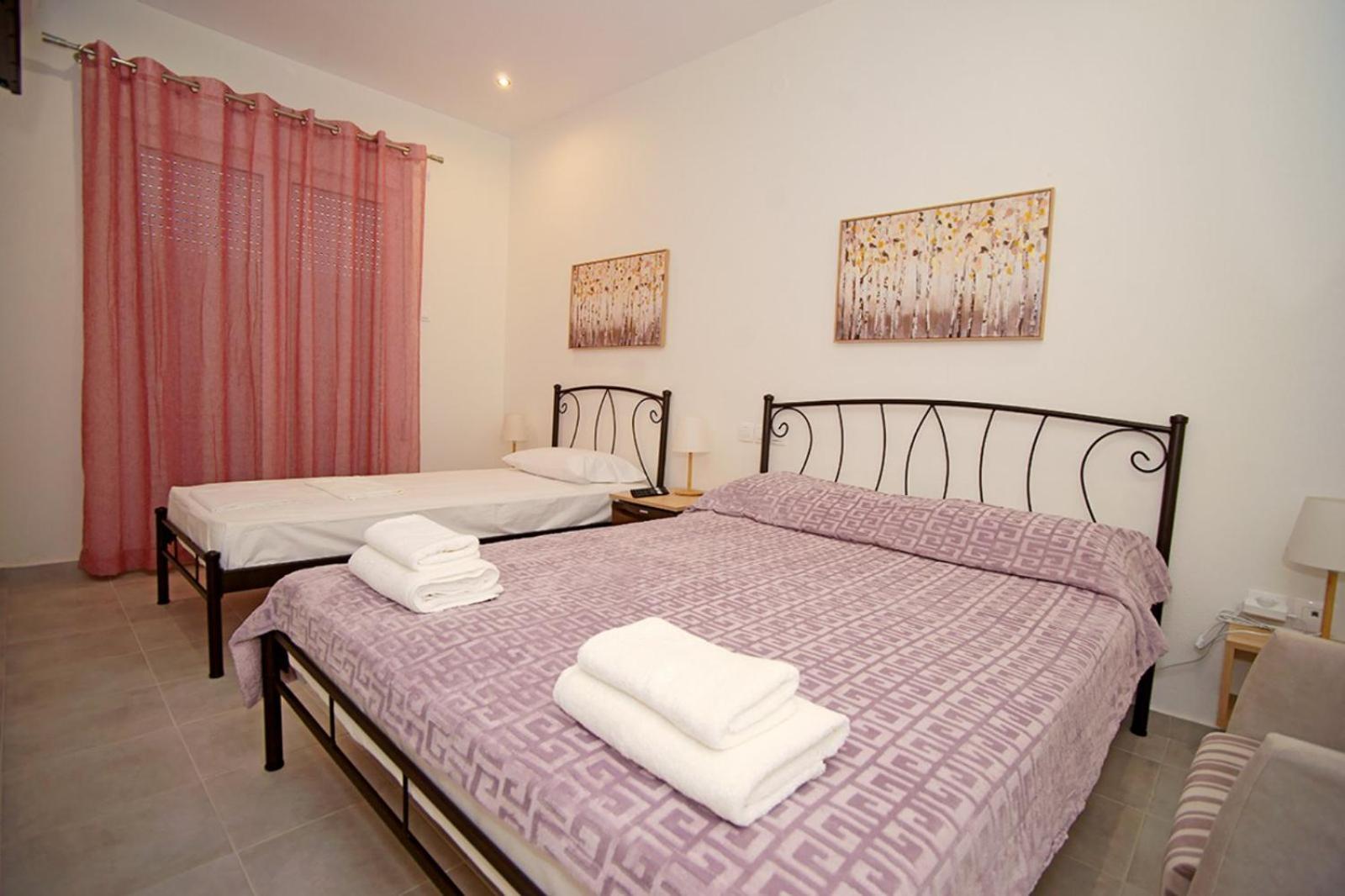 קיפריסיה Karnagio Rooms מראה חיצוני תמונה